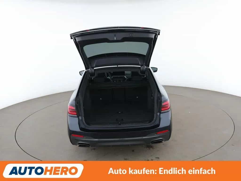 BMW 5 Series 5er 520d xDrive M Sport Aut.*NAVI*LASER*HUD*H&K* 12/2021-photo-16