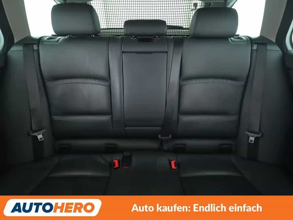 BMW 5 Series 520i Luxury Line Aut.*NAVI*BI-XENON*TEMPO*CAM* 02/2017-photo-15