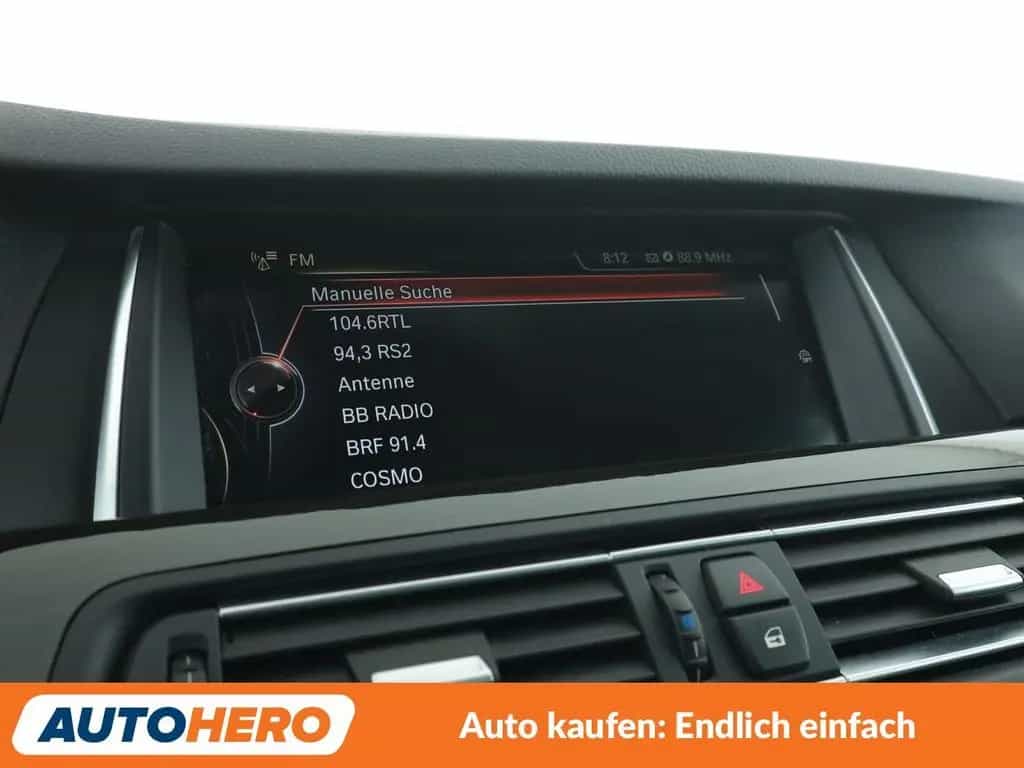 BMW 5 Series 520i Luxury Line Aut.*NAVI*BI-XENON*TEMPO*CAM* 02/2017-photo-22