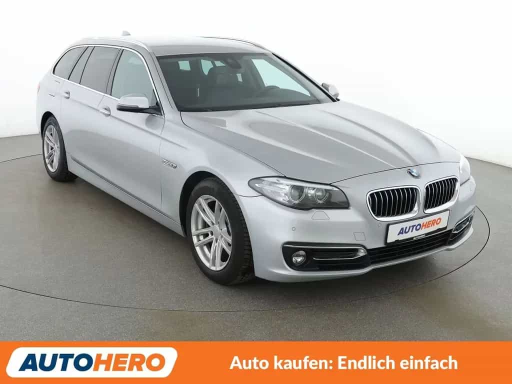 BMW 5 Series 520i Luxury Line Aut.*NAVI*BI-XENON*TEMPO*CAM* 02/2017-photo-7