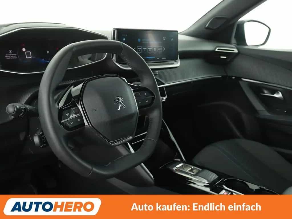 Peugeot 2008 1.2 PureTech Allure Pack Aut*NAVI*LED*TEMPO 06/2023-photo-10