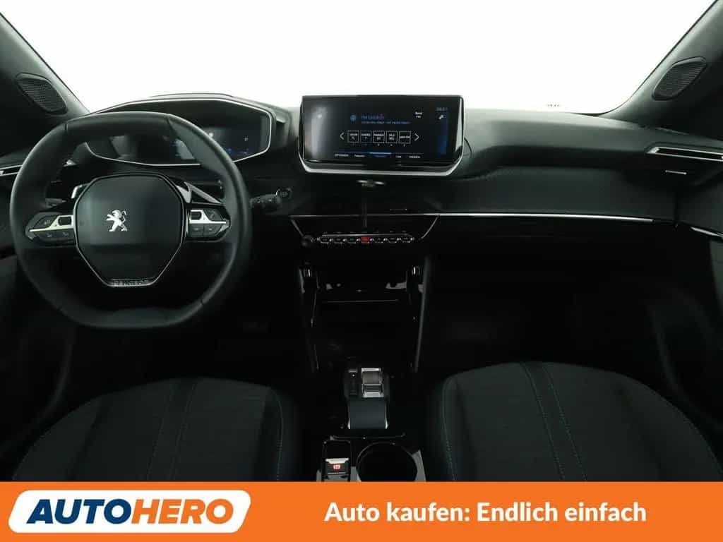 Peugeot 2008 1.2 PureTech Allure Pack Aut*NAVI*LED*TEMPO 06/2023-photo-11