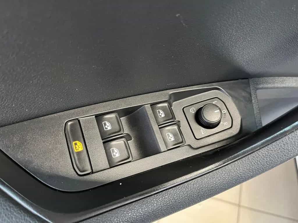 Skoda Karoq Sportline 1.5TSI DSG 360°Kamera MATRIX ACC 09/2022-photo-15