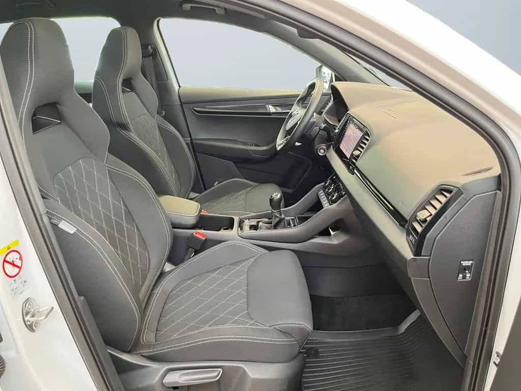 Skoda Karoq Sportline 1.5TSI DSG 360°Kamera MATRIX ACC 09/2022-photo-9