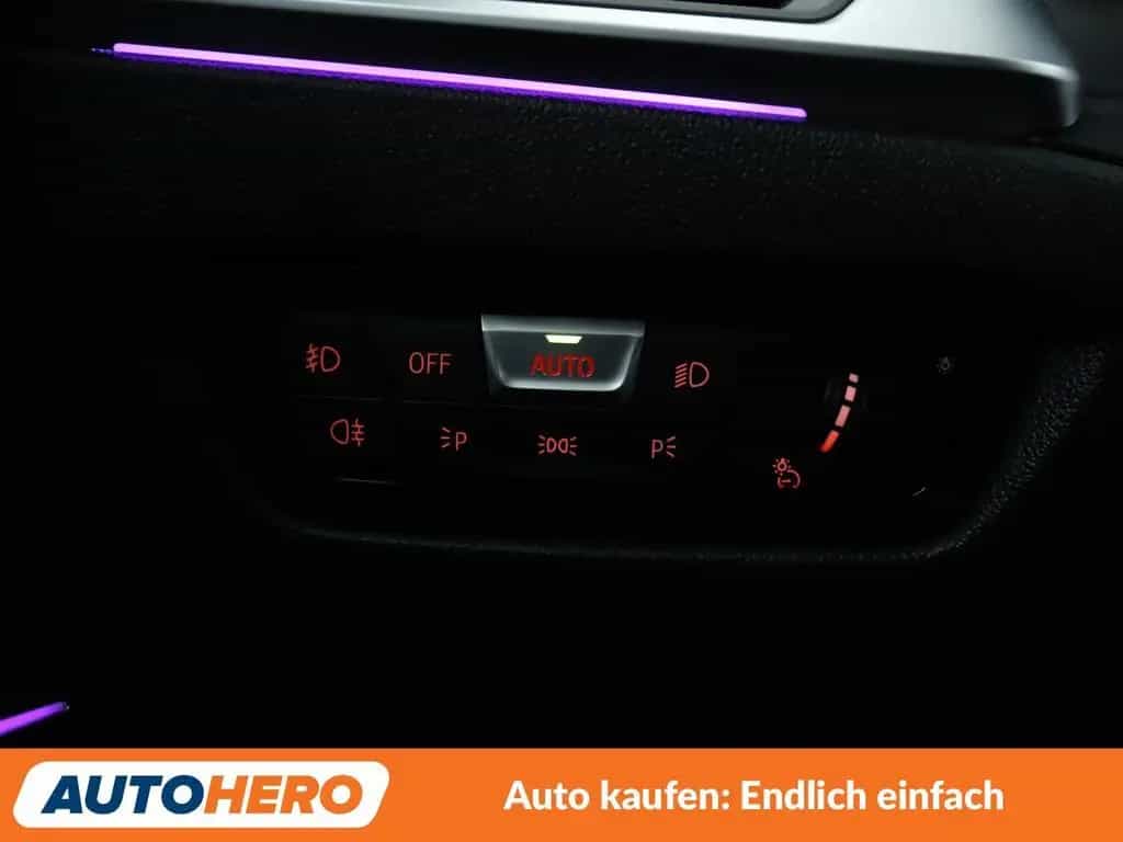 BMW 330 d Sport Line Aut.*NAVI*PDC*TEMPO*SHZ*ALU* 12/2020-photo-25