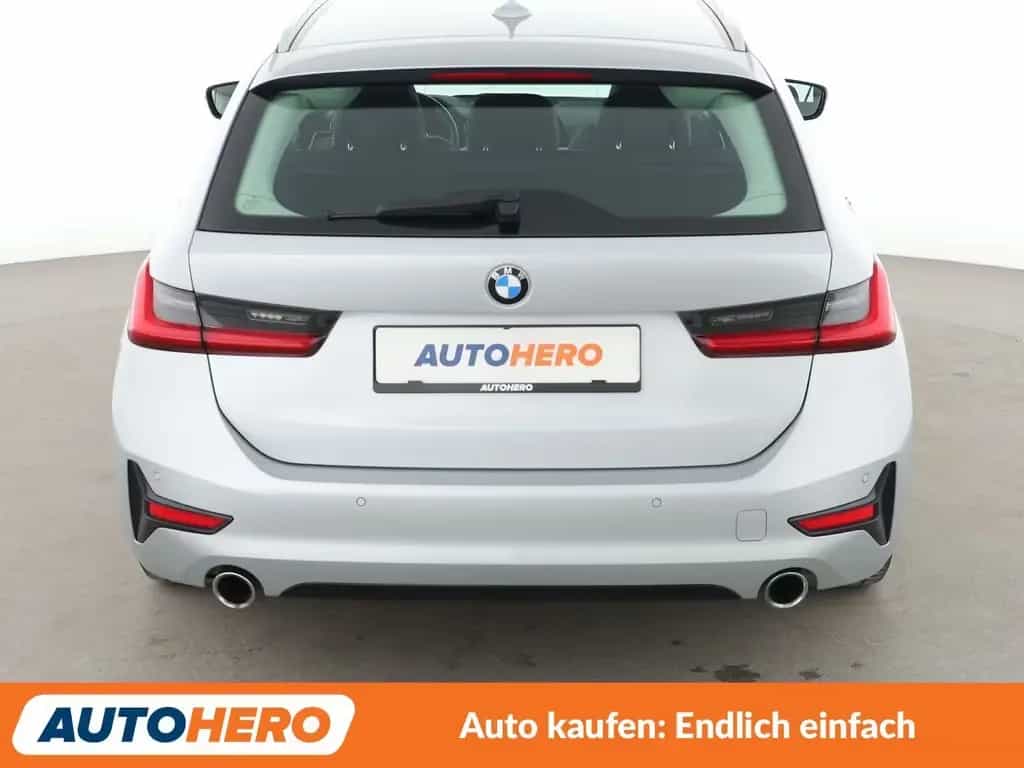 BMW 330 d Sport Line Aut.*NAVI*PDC*TEMPO*SHZ*ALU* 12/2020-photo-4