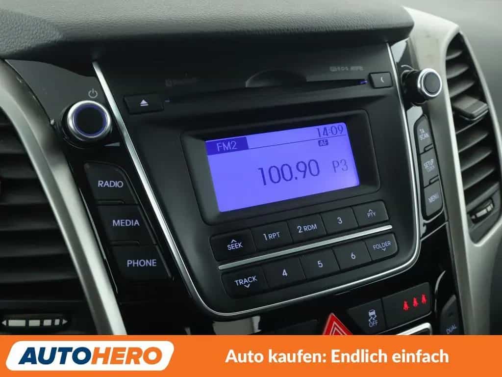 Hyundai i30 1.6 GDI Passion blue*TEMPO*PDC*SHZ*LIM*ALU* 03/2016-photo-20