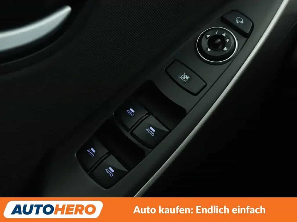 Hyundai i30 1.6 GDI Passion blue*TEMPO*PDC*SHZ*LIM*ALU* 03/2016-photo-23