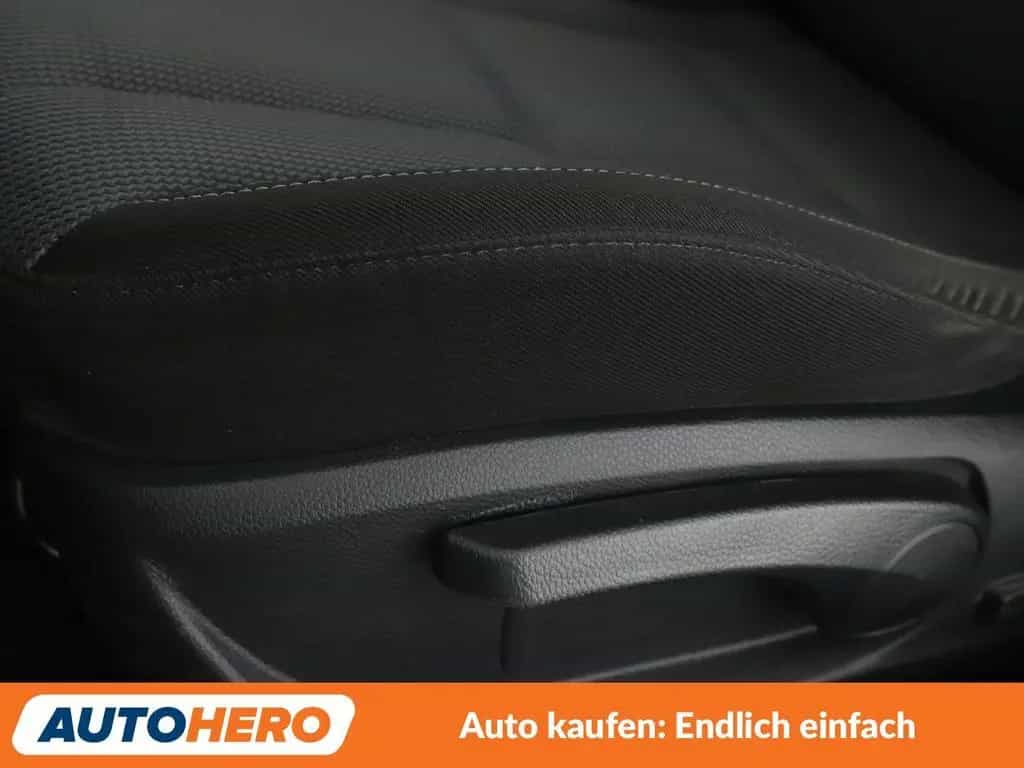 Hyundai i30 1.6 GDI Passion blue*TEMPO*PDC*SHZ*LIM*ALU* 03/2016-photo-25