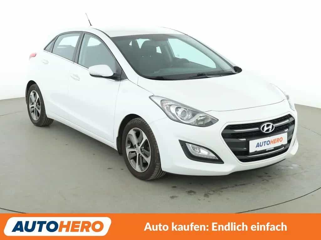 Hyundai i30 1.6 GDI Passion blue*TEMPO*PDC*SHZ*LIM*ALU* 03/2016-photo-7