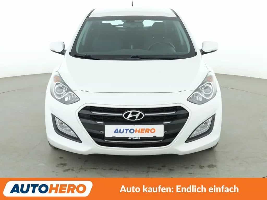 Hyundai i30 1.6 GDI Passion blue*TEMPO*PDC*SHZ*LIM*ALU* 03/2016-photo-8