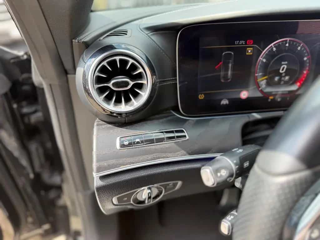 Mercedes-Benz E 400 Coupe 4Matic*AMG*PANO*WIDESCREEN*BURMESTER 04/2018-photo-18