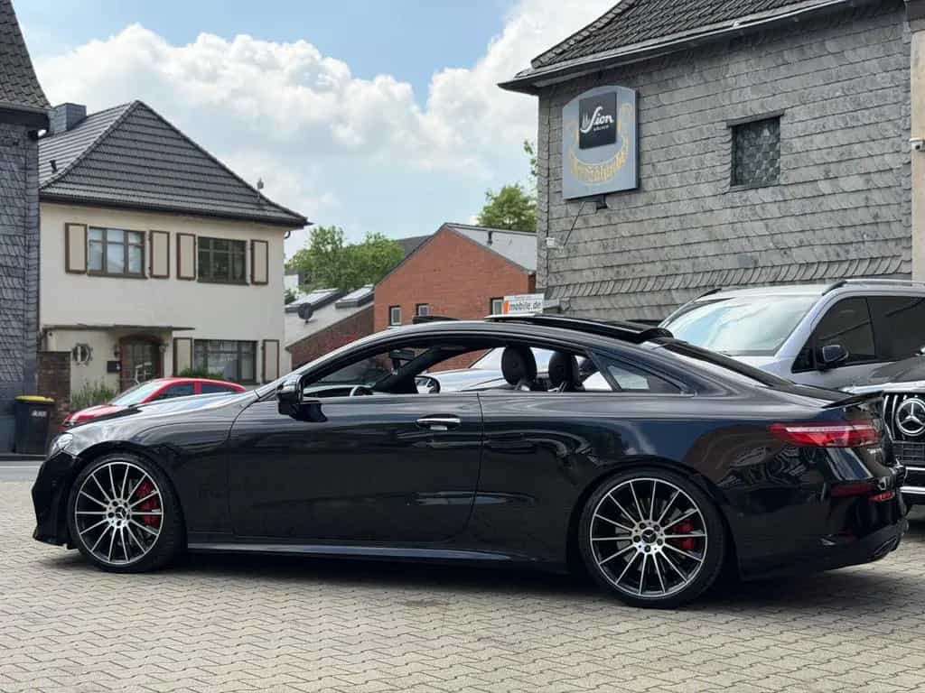 Mercedes-Benz E 400 Coupe 4Matic*AMG*PANO*WIDESCREEN*BURMESTER 04/2018-photo-6