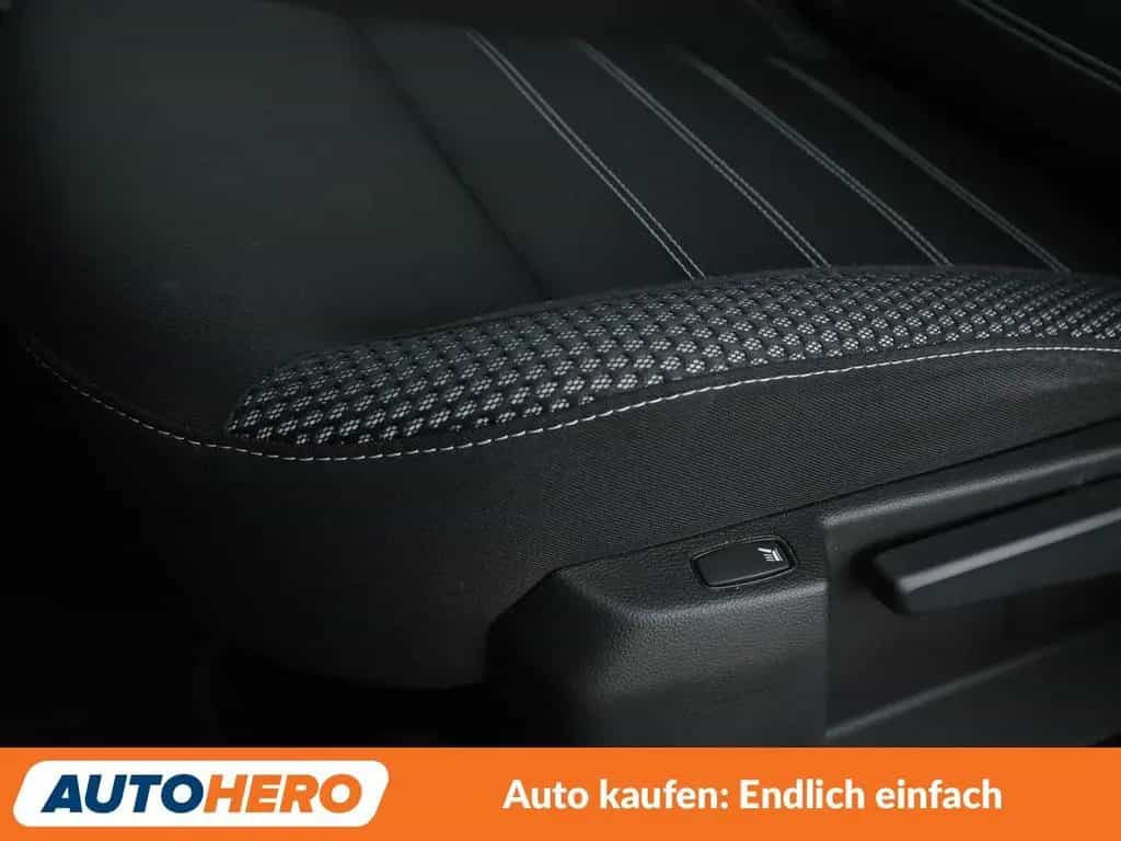 Dacia Duster 1.3 TCe Prestige *NAVI*CAM*TEMPO*SHZ*ALU* 11/2020-photo-27