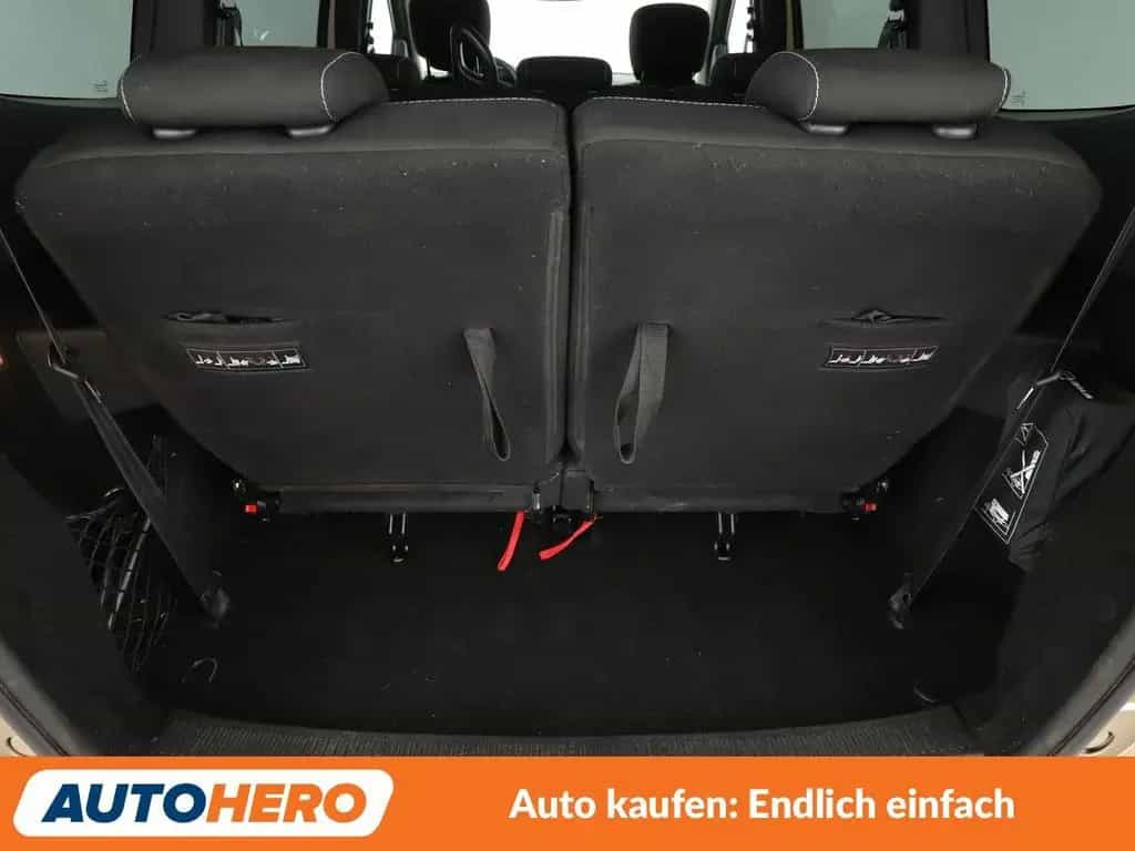 Dacia Lodgy 1.3 TCe Comfort*NAVI*TEMPO*PDC*SHZ*KLIMA* 11/2020-photo-17