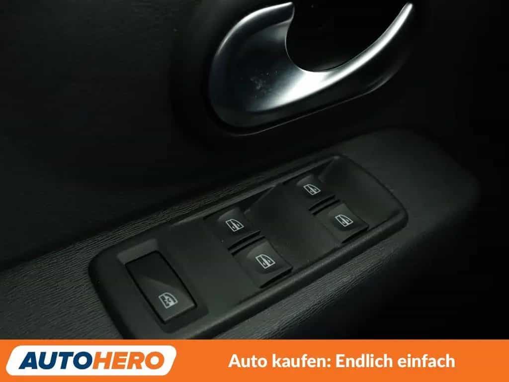 Dacia Lodgy 1.3 TCe Comfort*NAVI*TEMPO*PDC*SHZ*KLIMA* 11/2020-photo-23
