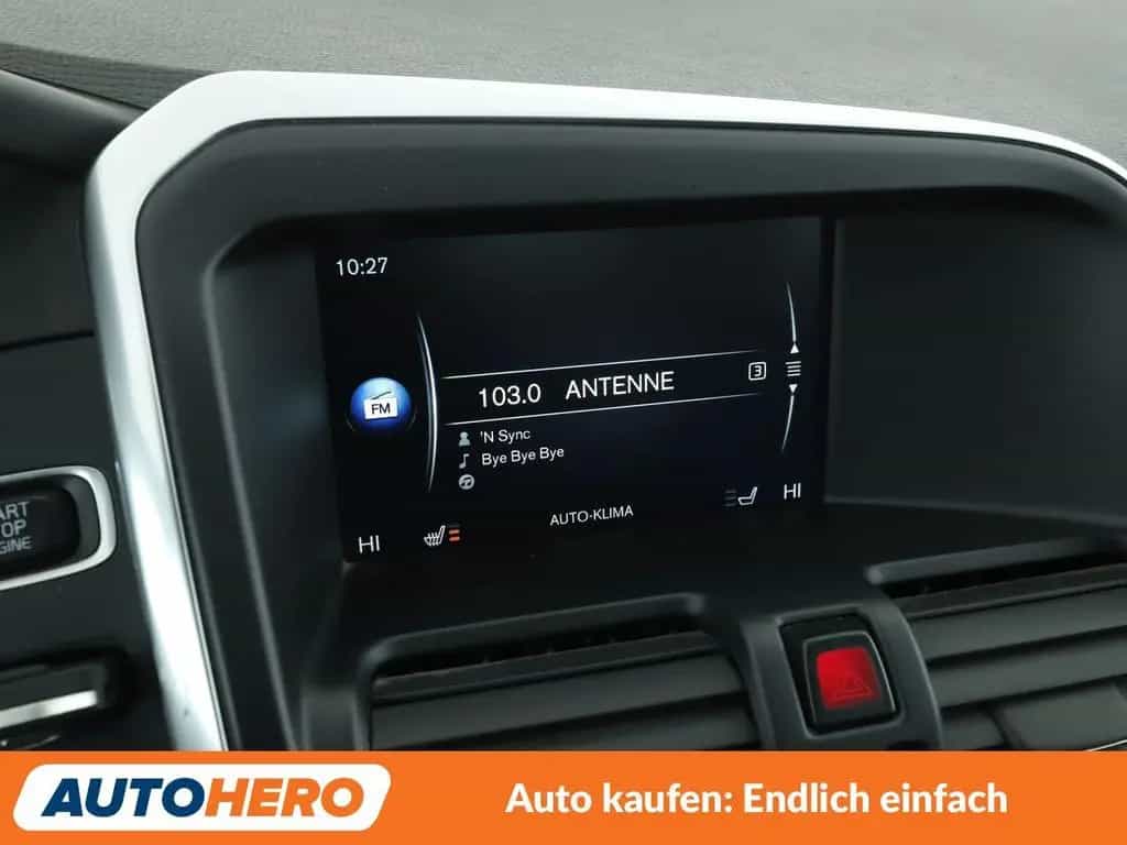 Volvo XC60 2.0 D4 Momentum 2WD Aut*NAVI*XENON*TEMPO* 09/2015-photo-20