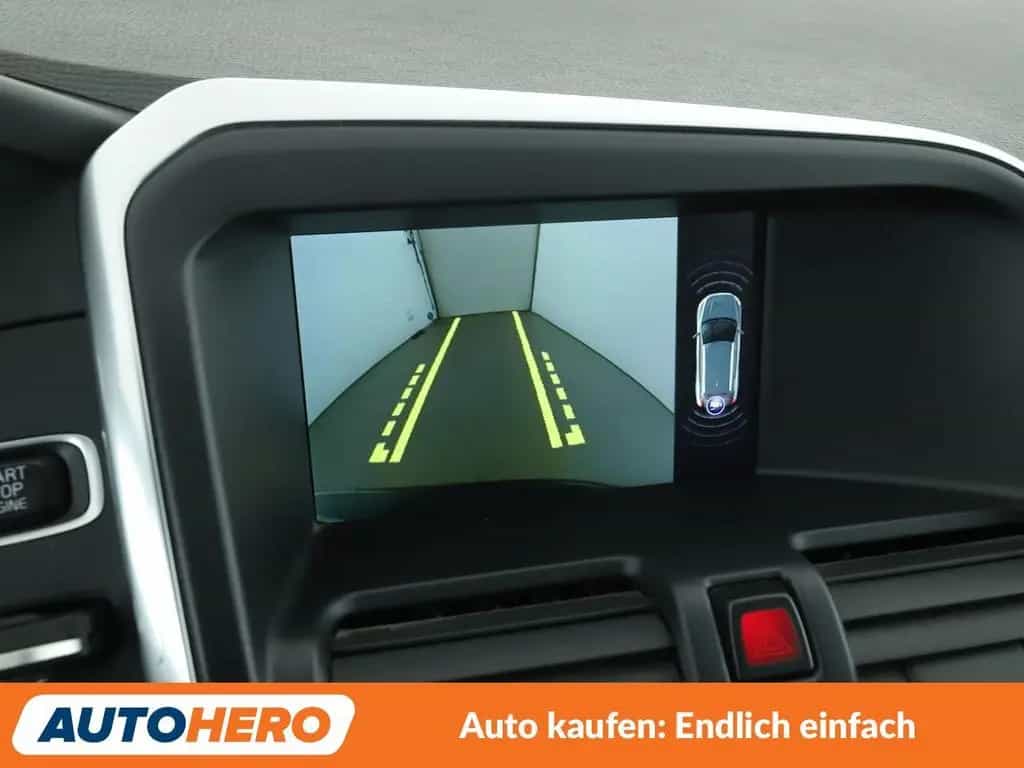 Volvo XC60 2.0 D4 Momentum 2WD Aut*NAVI*XENON*TEMPO* 09/2015-photo-21