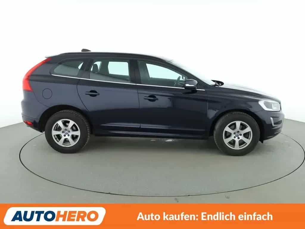 Volvo XC60 2.0 D4 Momentum 2WD Aut*NAVI*XENON*TEMPO* 09/2015-photo-6