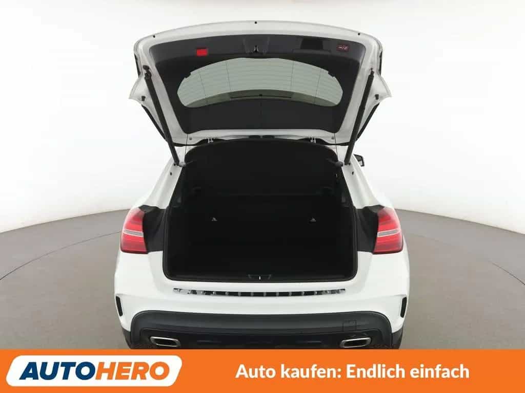 Mercedes-Benz GLA 200 GLA-Klasse GLA 200 AMG Line Aut.*NAVI*TEMPO*CAM* 11/2018-photo-16