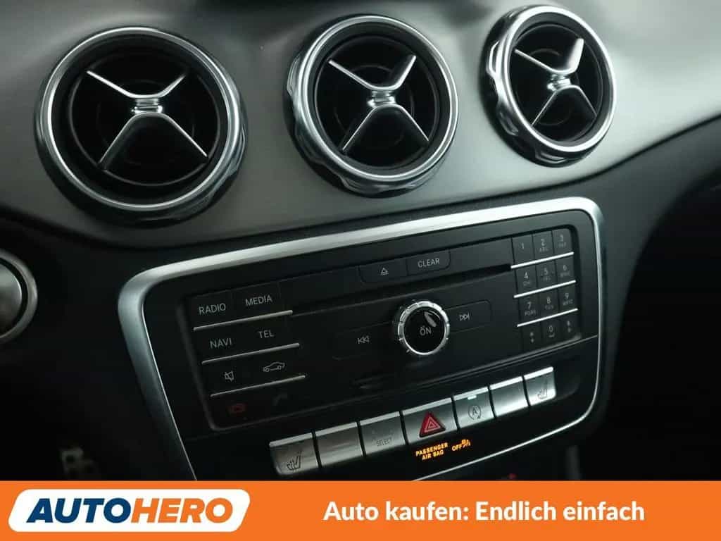 Mercedes-Benz GLA 200 GLA-Klasse GLA 200 AMG Line Aut.*NAVI*TEMPO*CAM* 11/2018-photo-24