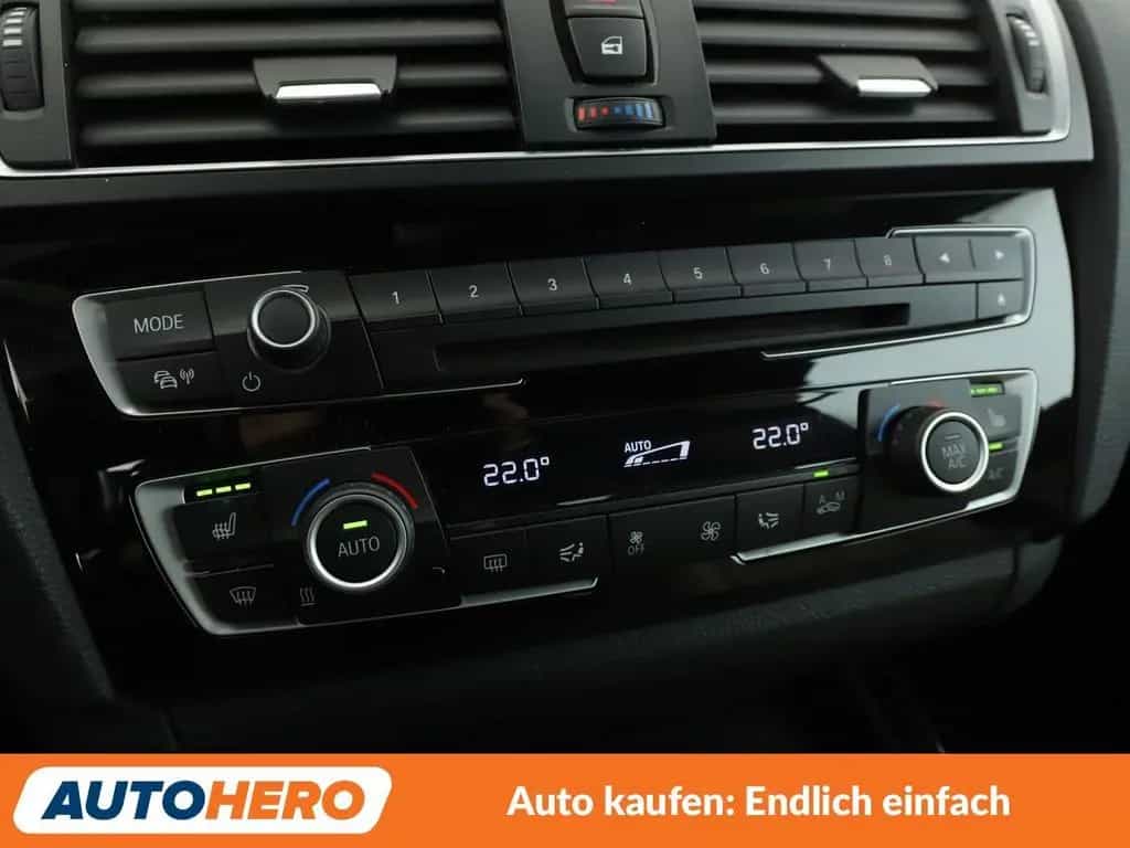 BMW 2 Series M240i Aut.*NAVI*BI-XENON*TEMPO*CAM*PDC*SHZ* 08/2016-photo-23