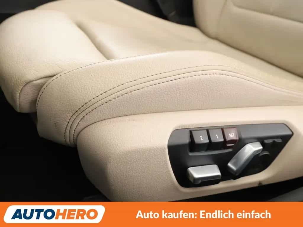 BMW 2 Series M240i Aut.*NAVI*BI-XENON*TEMPO*CAM*PDC*SHZ* 08/2016-photo-33