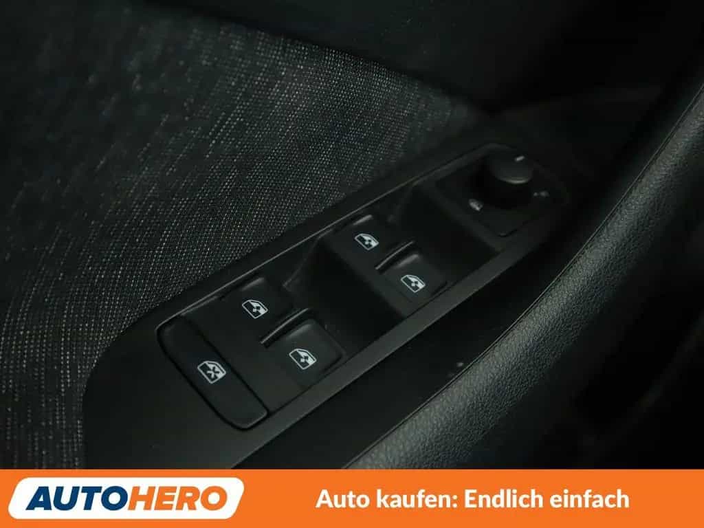 Skoda Scala 1.0 TSI Style Aut.*NAVI*LED*TEMPO*PDC*SHZ* 12/2019-photo-27