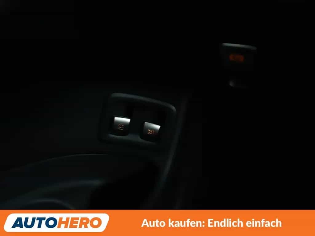 Mercedes-Benz GLC 200 GLC-Klasse GLC 200 4Matic Aut.*NAVI*LED*TEMPO* 10/2019-photo-28