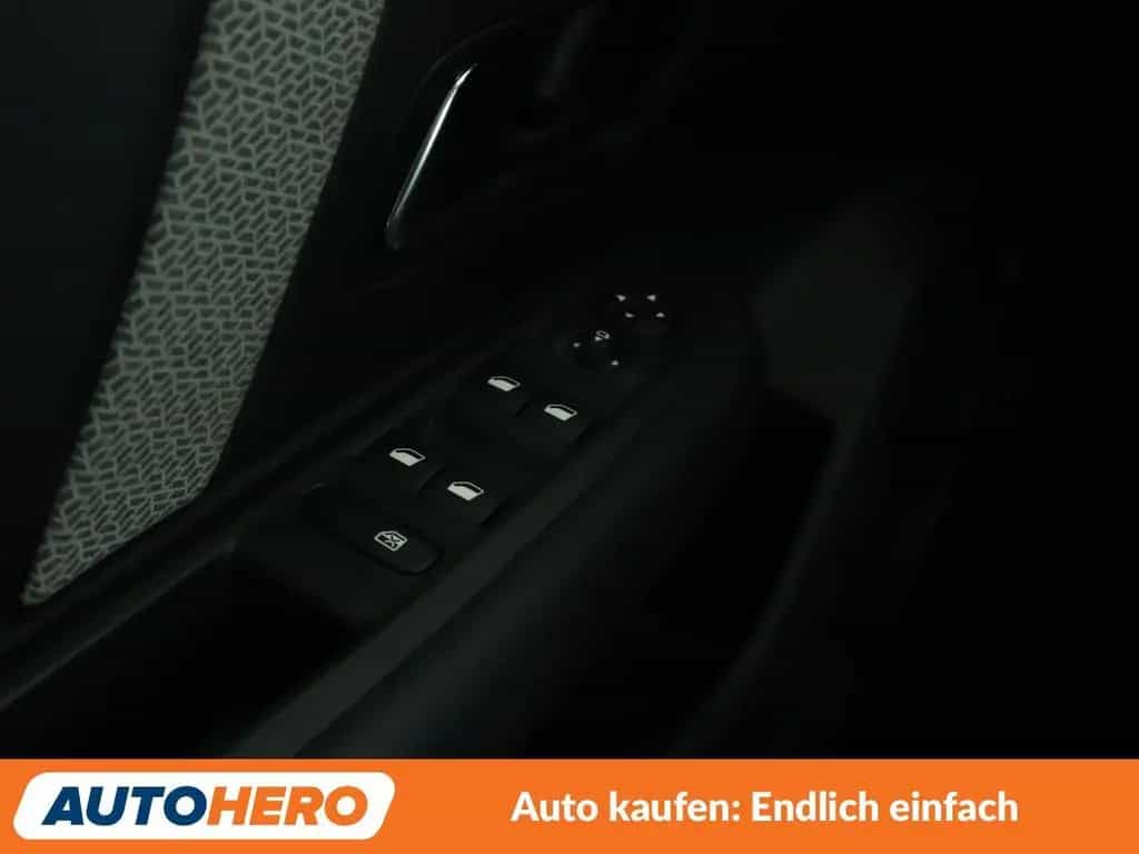 Citroën C4 1.2 PureTech C-Series *NAVI*CAM*SHZ*TEMPO*ALU 09/2022-photo-25