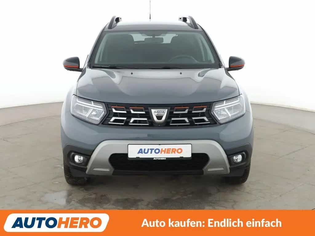 Dacia Duster 1.3 TCe Extreme Aut.*NAVI*360°CAM*PDC*SHZ 11/2022-photo-8