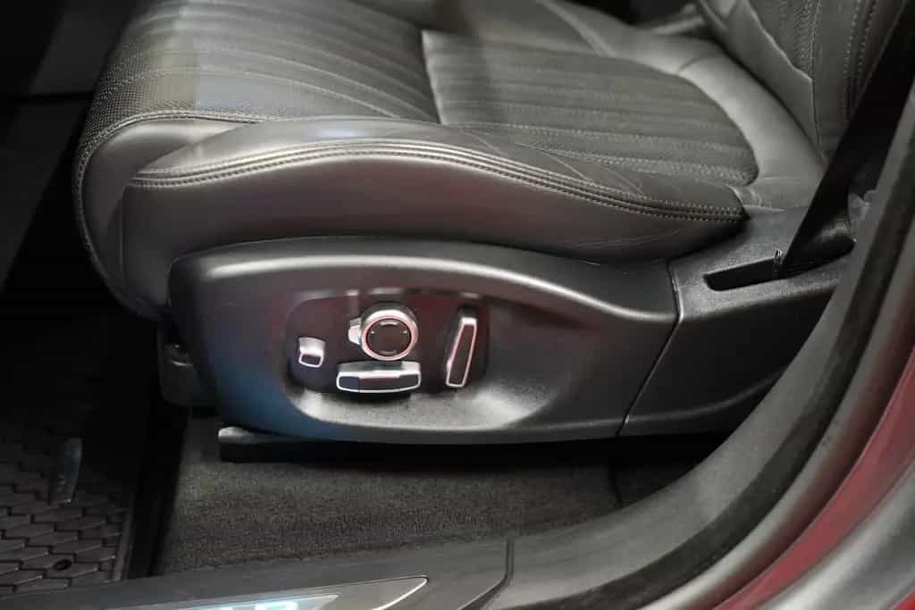 Jaguar F-Pace 2.0 Turbo AWD Aut. *2.Hand*Unfallfrei* 12/2018-photo-15