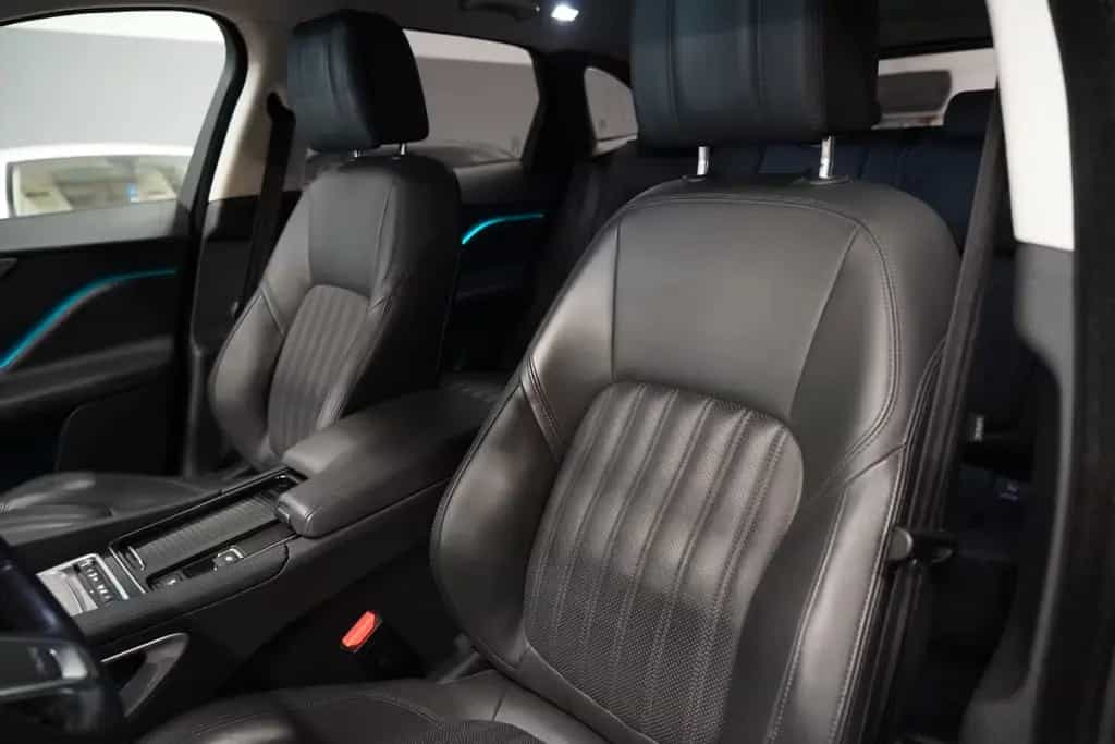 Jaguar F-Pace 2.0 Turbo AWD Aut. *2.Hand*Unfallfrei* 12/2018-photo-18