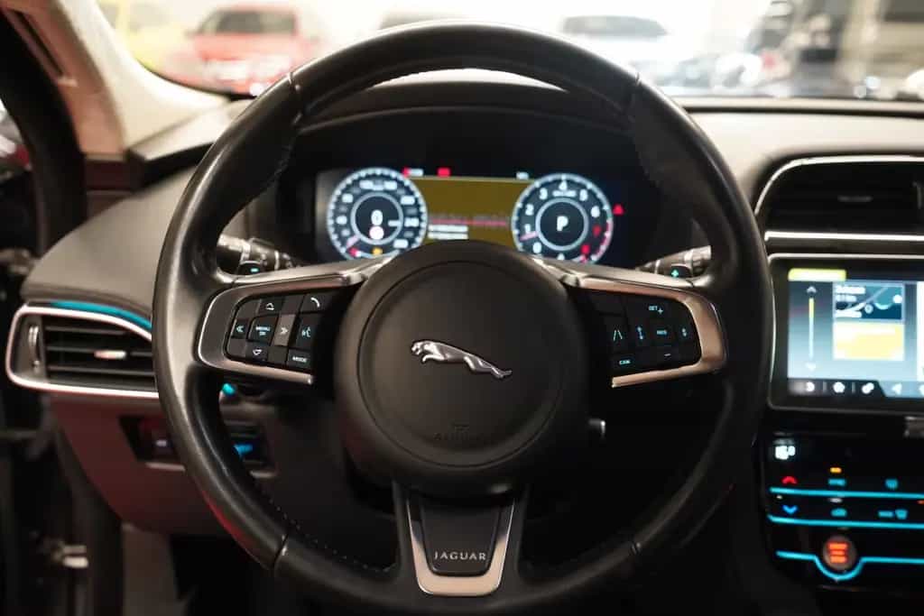 Jaguar F-Pace 2.0 Turbo AWD Aut. *2.Hand*Unfallfrei* 12/2018-photo-21