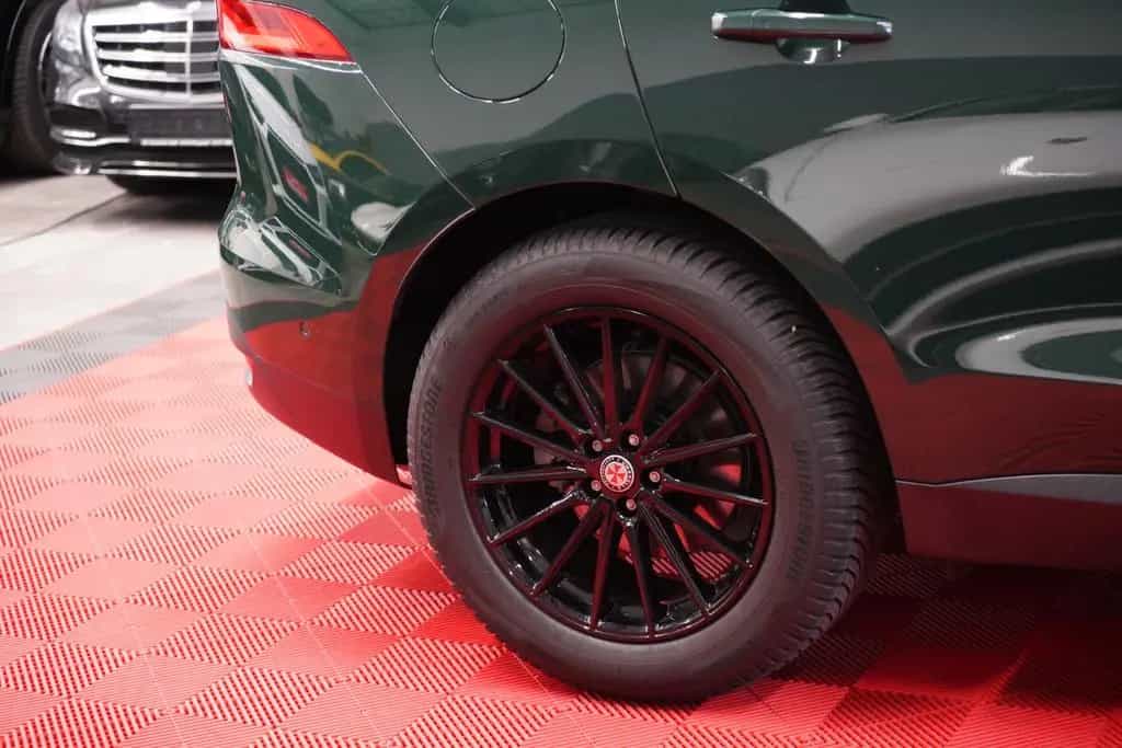 Jaguar F-Pace 2.0 Turbo AWD Aut. *2.Hand*Unfallfrei* 12/2018-photo-6