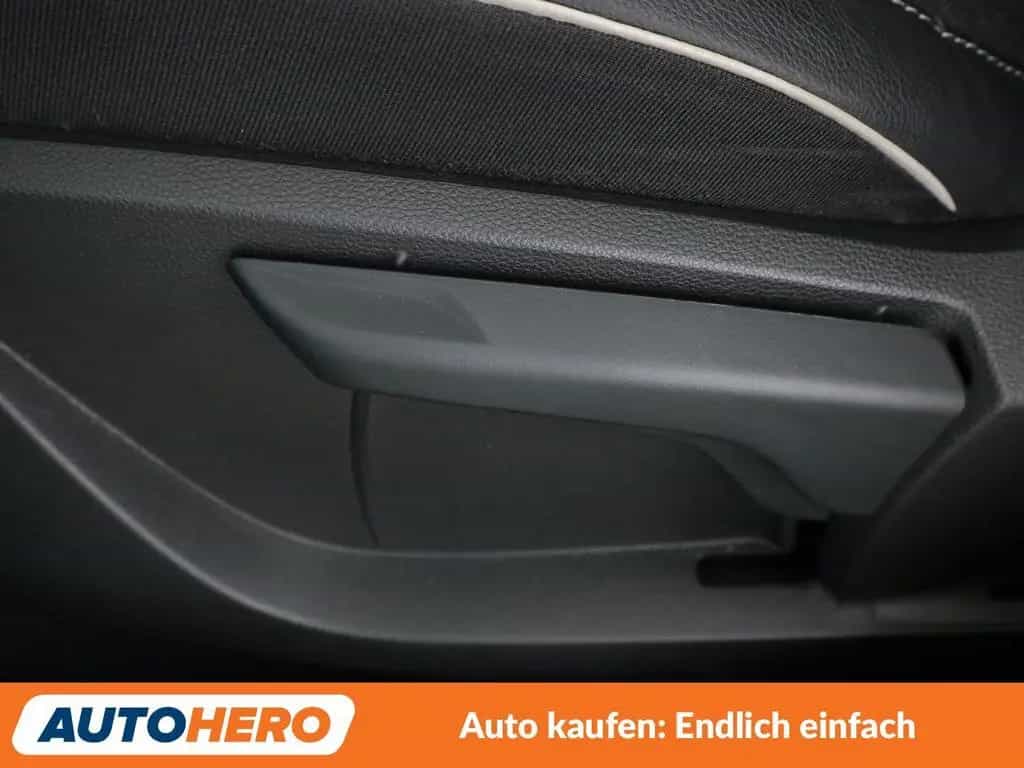 Renault Captur 1.5 BLUE dCi Intens Aut.*NAVI*CAM*TEMPO* 11/2020-photo-30