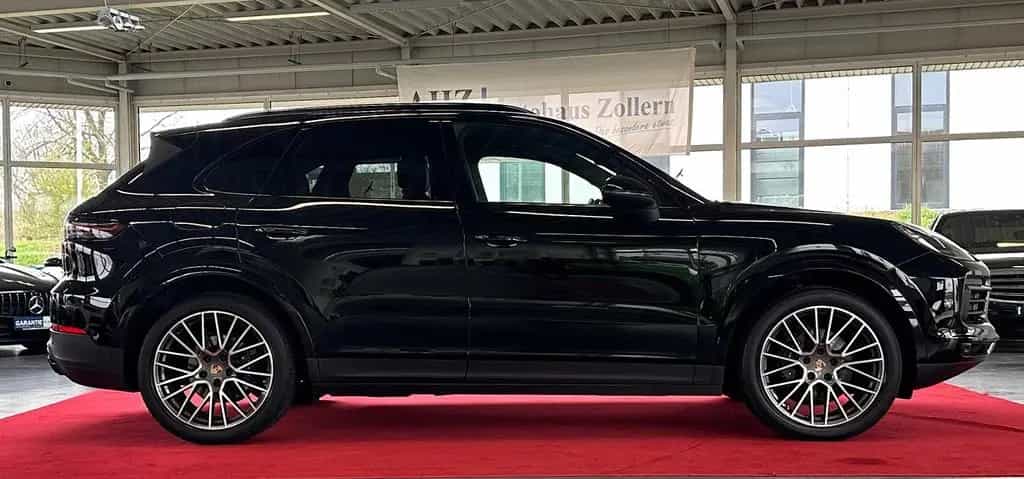 Porsche Cayenne Platinum Edition/PANO/BOSE/LUFT/RFK 01/2023-photo-1