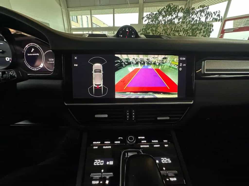 Porsche Cayenne Platinum Edition/PANO/BOSE/LUFT/RFK 01/2023-photo-10