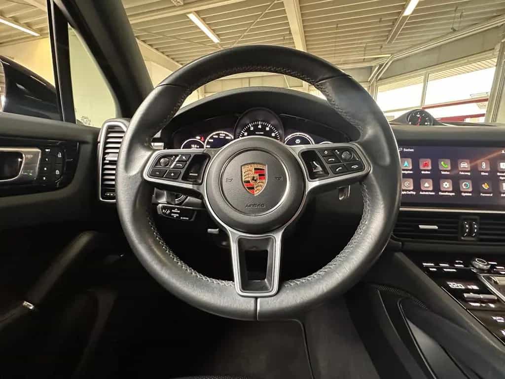 Porsche Cayenne Platinum Edition/PANO/BOSE/LUFT/RFK 01/2023-photo-11