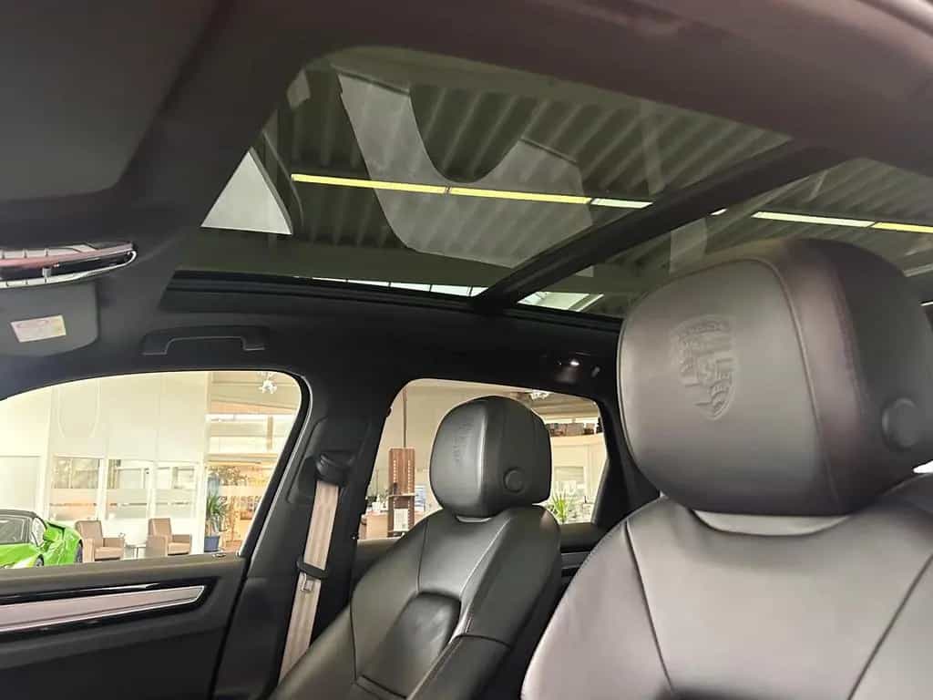 Porsche Cayenne Platinum Edition/PANO/BOSE/LUFT/RFK 01/2023-photo-15