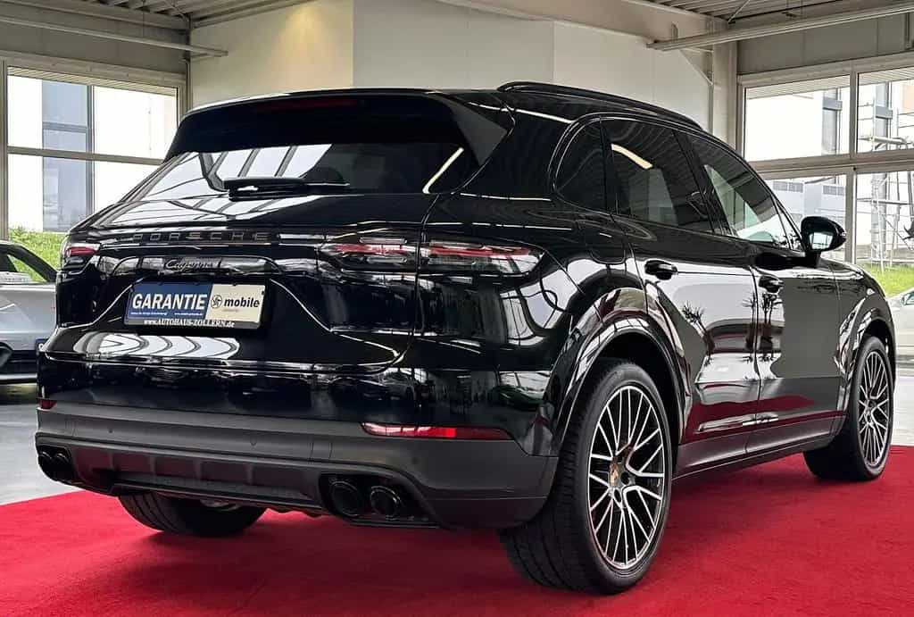 Porsche Cayenne Platinum Edition/PANO/BOSE/LUFT/RFK 01/2023-photo-6