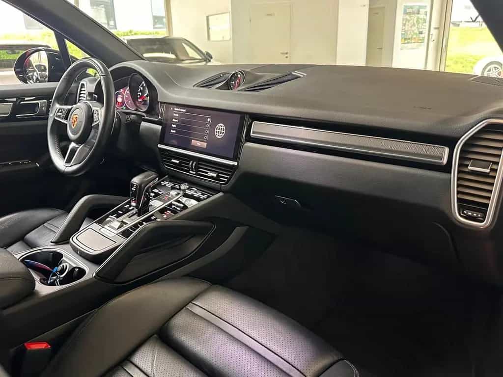 Porsche Cayenne Platinum Edition/PANO/BOSE/LUFT/RFK 01/2023-photo-9