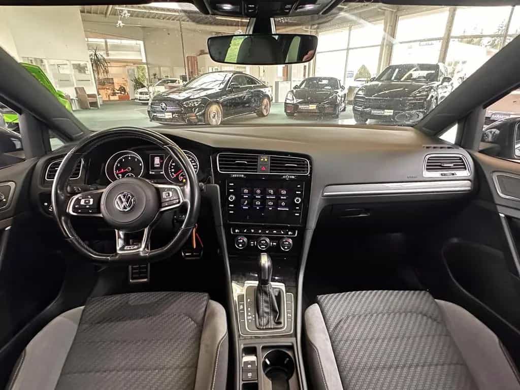 Volkswagen Golf 1,5 TSI VariantDSG / R -LINE /ACC/RFK/NAVI 02/2020-photo-6