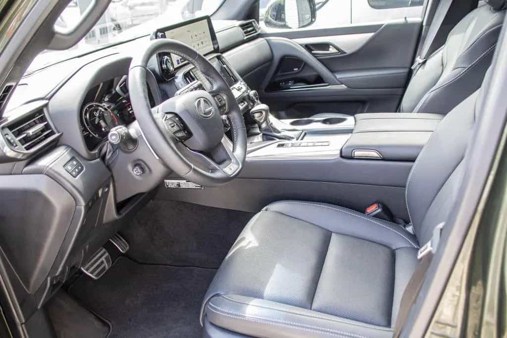 Lexus LX 600 F SPORT 10/2024-photo-4