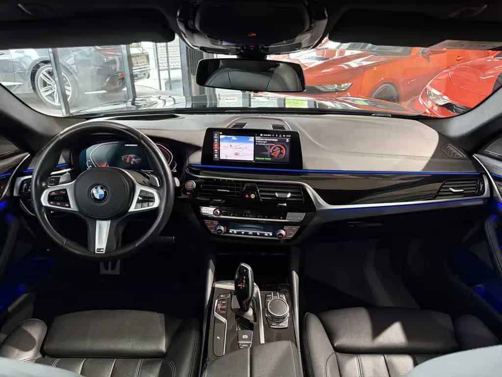 BMW M550 i xDrive*DEUTSCH*G.SHD*ACC*KAMERA*LASER*H&K 07/2020-photo-14
