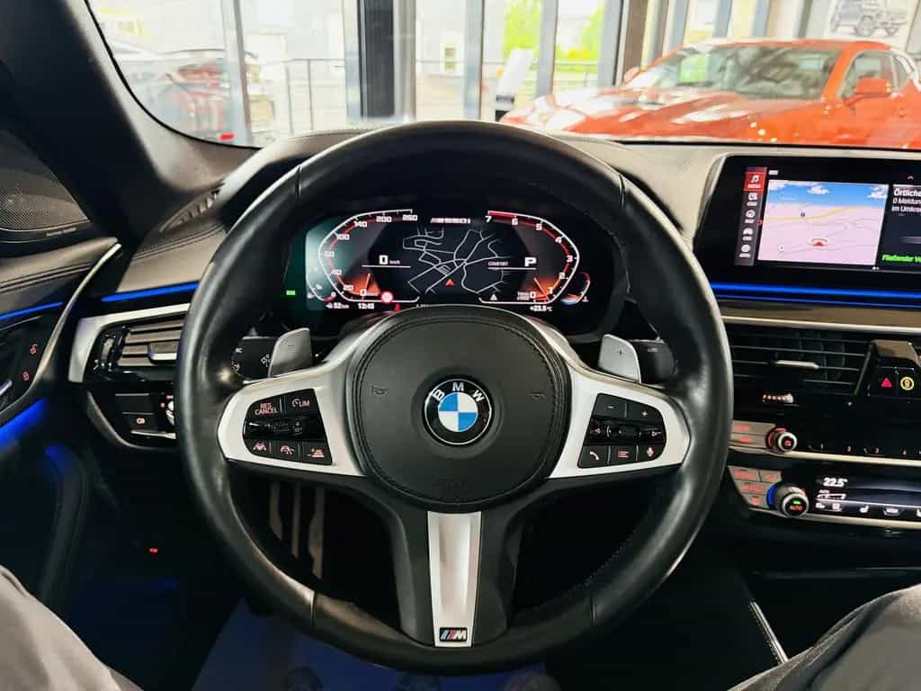 BMW M550 i xDrive*DEUTSCH*G.SHD*ACC*KAMERA*LASER*H&K 07/2020-photo-15
