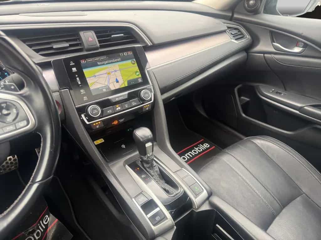 Honda Civic Lim. 4-trg. 1.5 Exec. GSD/Navi/Leder/LED 11/2017-photo-18