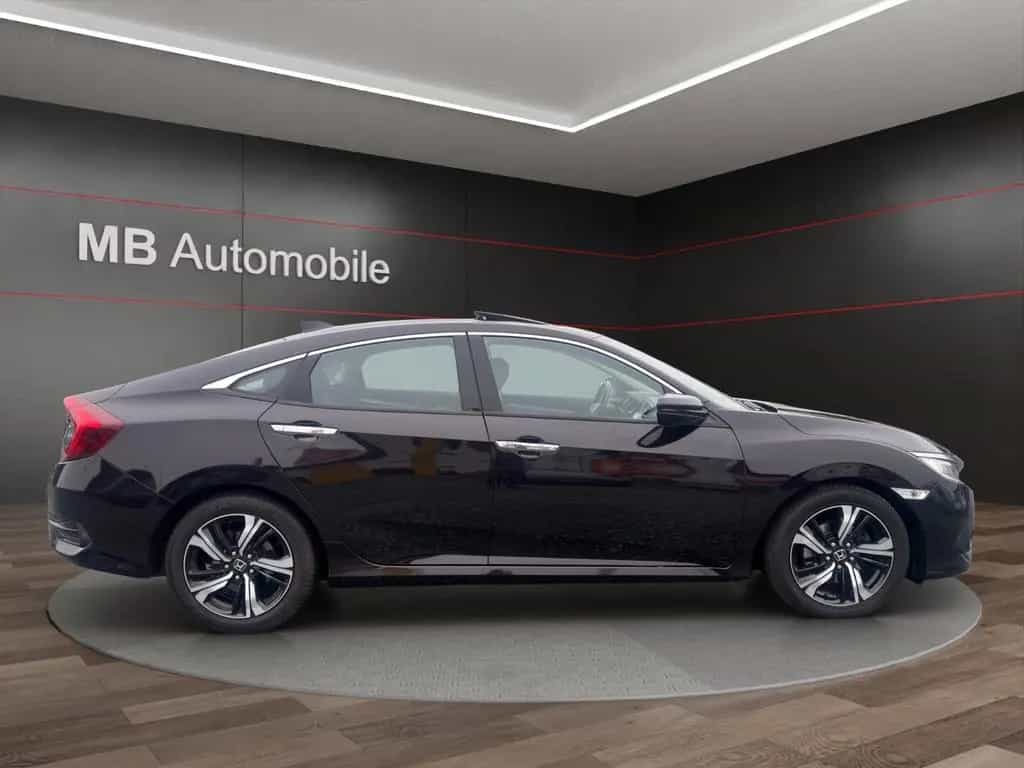 Honda Civic Lim. 4-trg. 1.5 Exec. GSD/Navi/Leder/LED 11/2017-photo-9