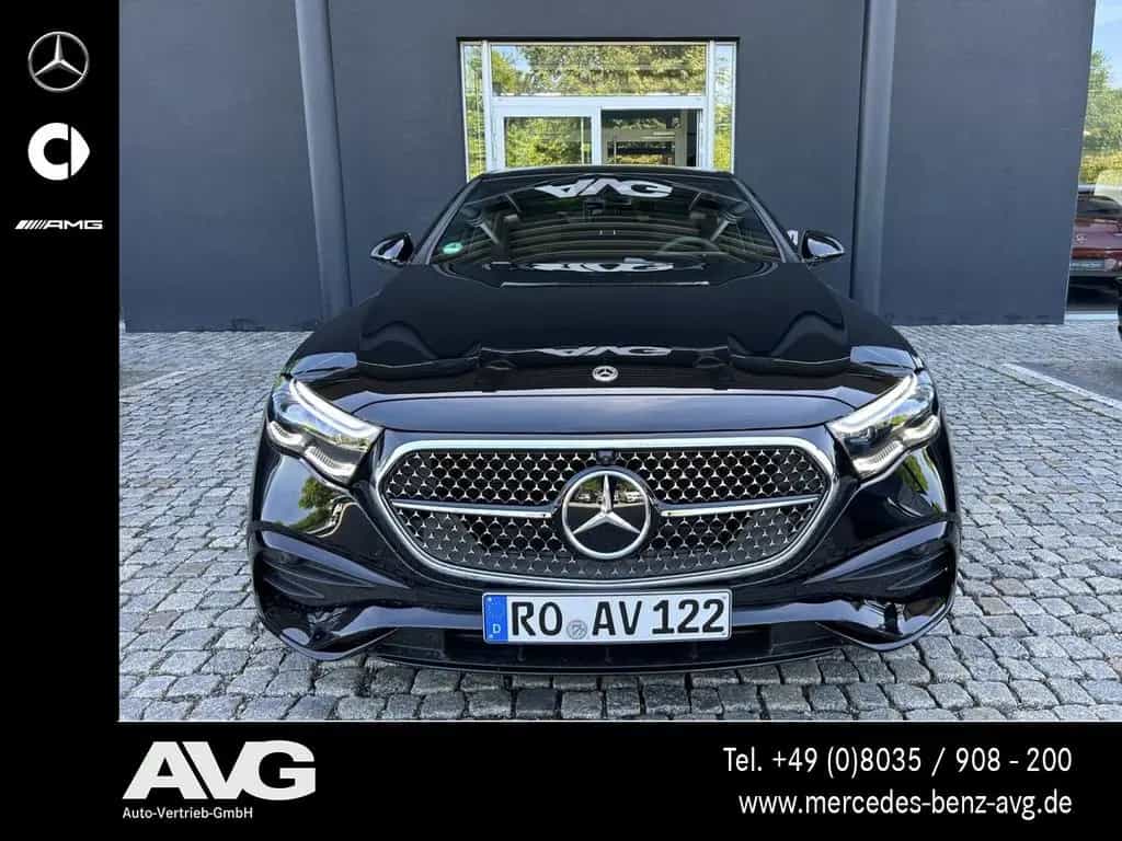 Mercedes-Benz E 220 d AMG Night Edition Burmester® Pano 360° 05/2026-photo-1