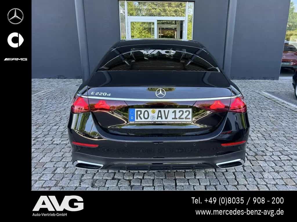 Mercedes-Benz E 220 d AMG Night Edition Burmester® Pano 360° 05/2026-photo-4